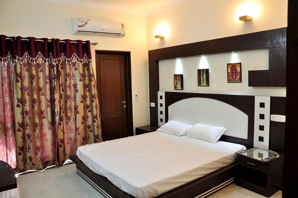 Mohini Home Stay Agra  Eksteriør billede