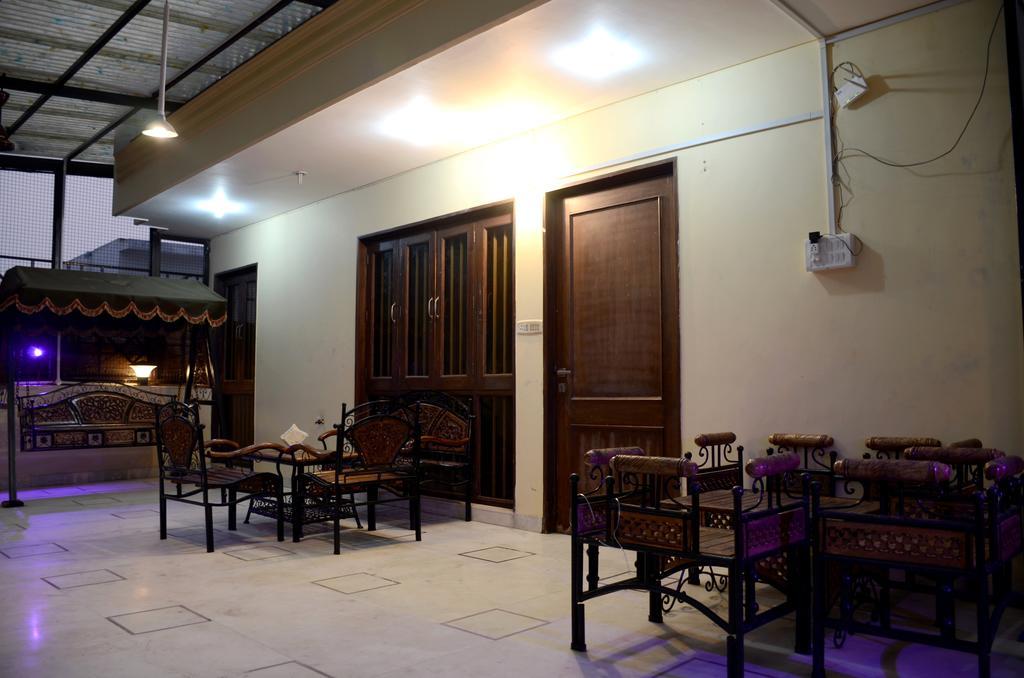 Mohini Home Stay Agra  Eksteriør billede